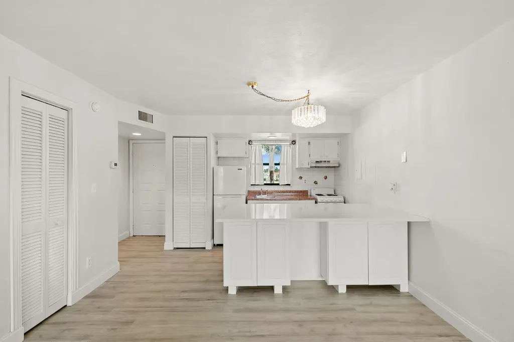 1031 Anglers Cove Marco Island FL 34145