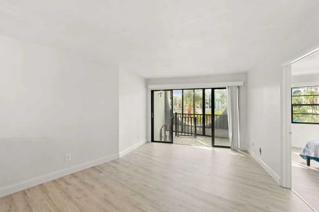 1031 Anglers Cove Marco Island FL 34145