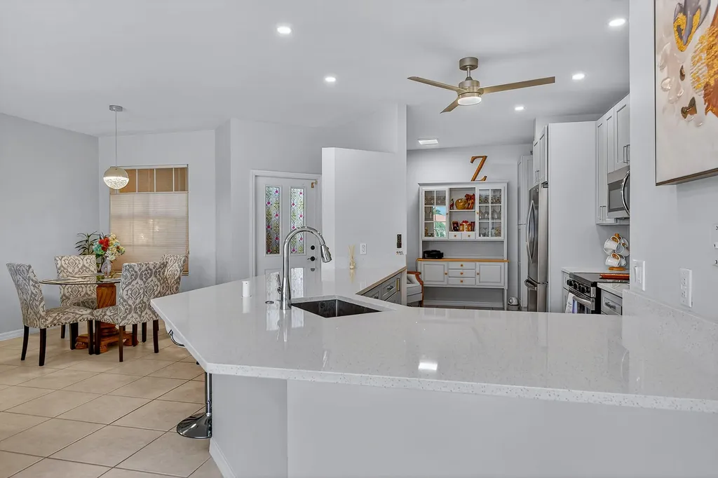 214 Waterway Marco Island FL 34145