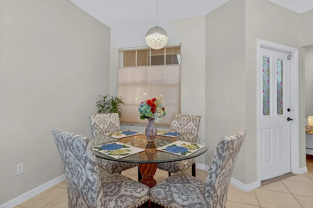 214 Waterway Marco Island FL 34145