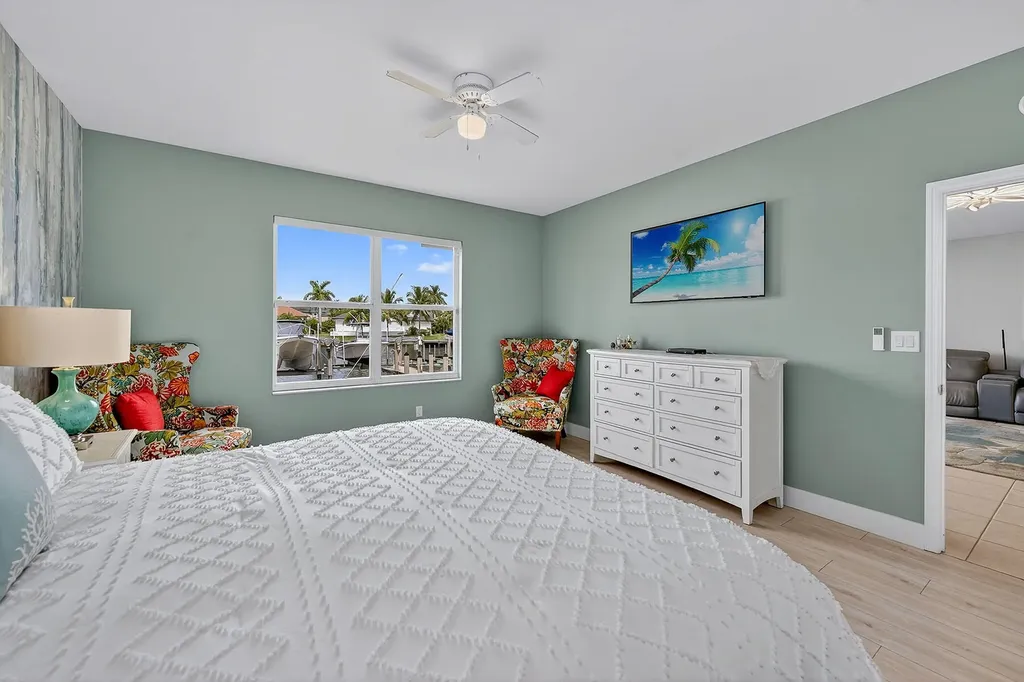 214 Waterway Marco Island FL 34145