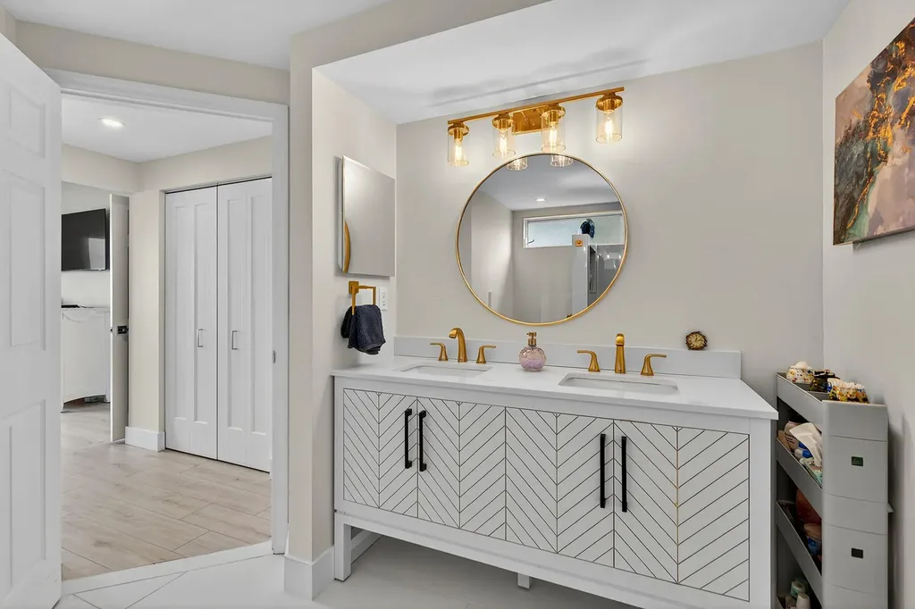 214 Waterway Marco Island FL 34145