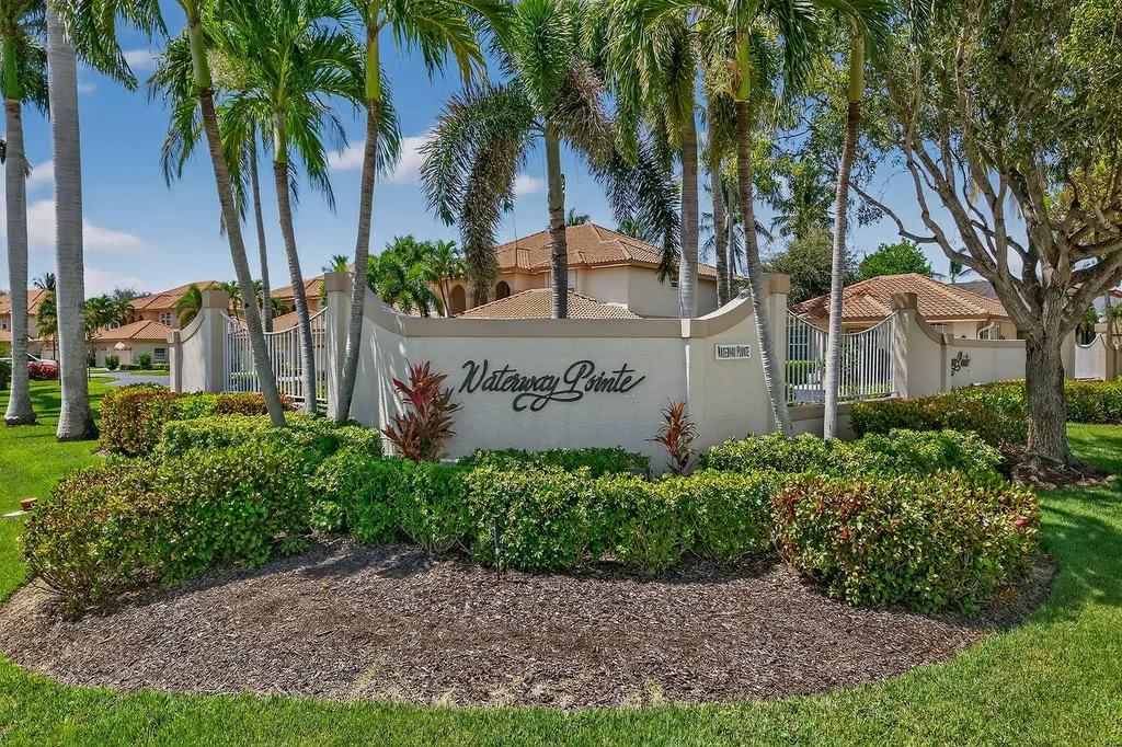 214 Waterway Marco Island FL 34145