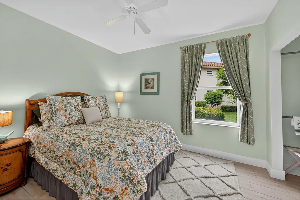 214 Waterway Marco Island FL 34145