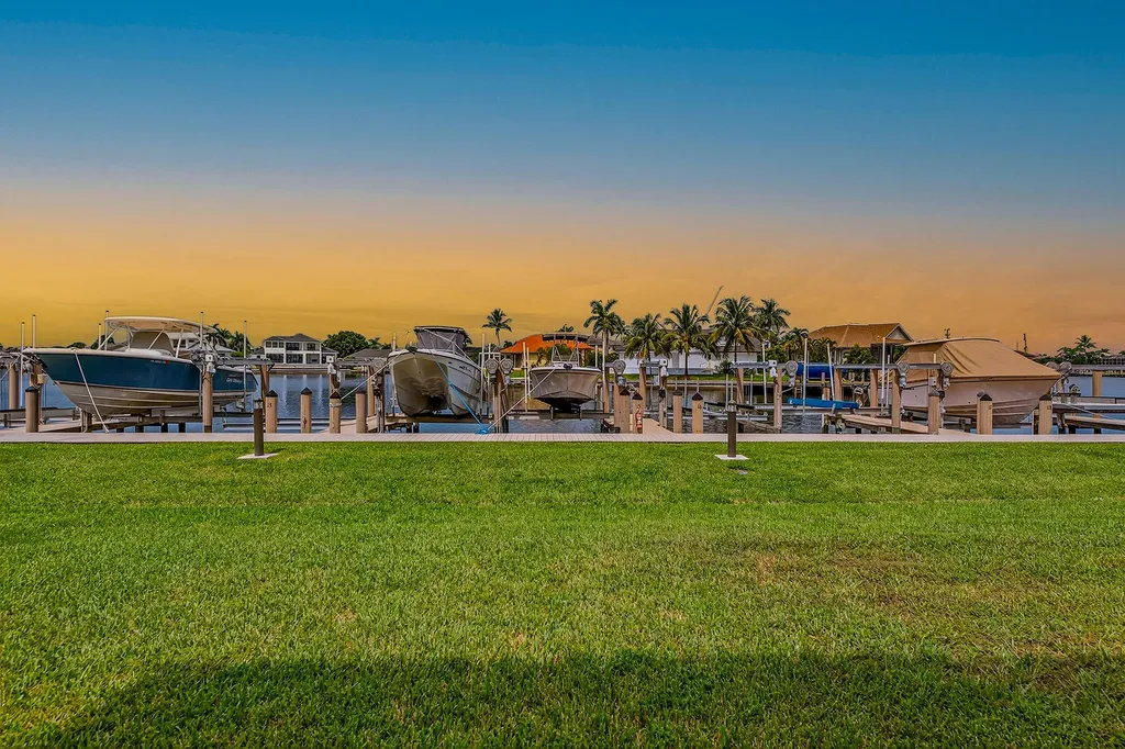 214 Waterway Marco Island FL 34145