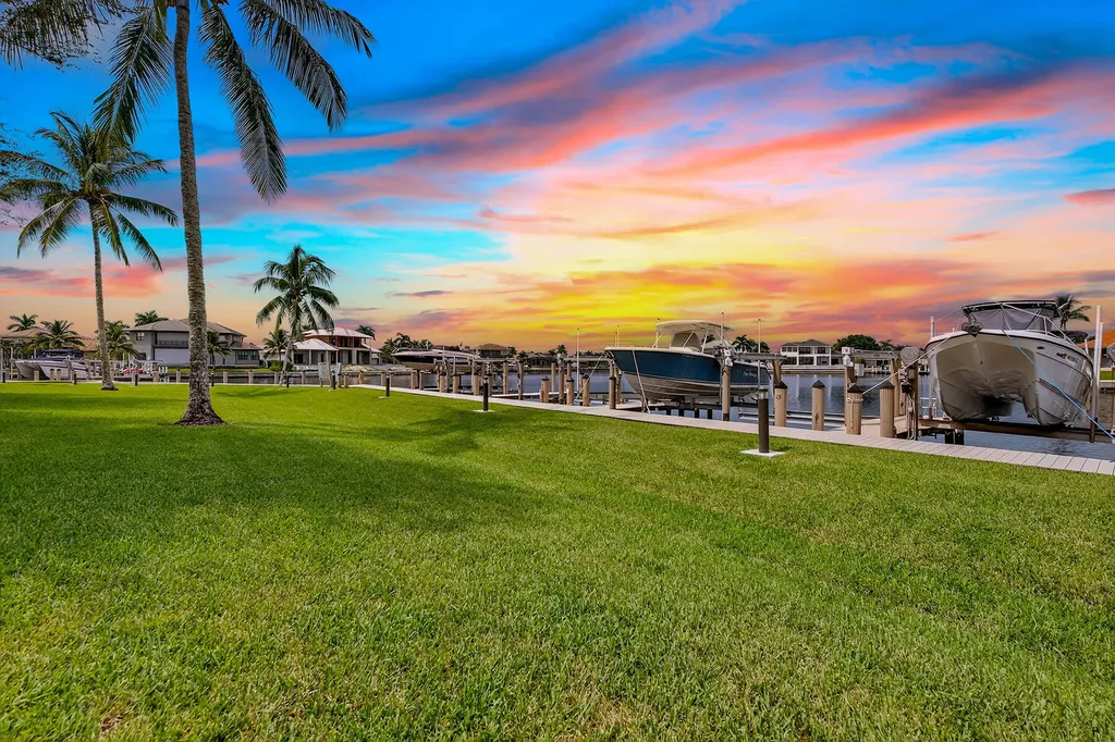 214 Waterway Marco Island FL 34145