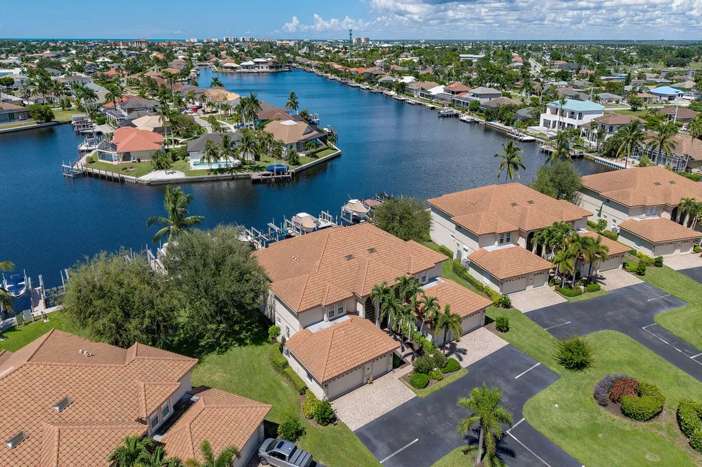 214 Waterway Marco Island FL 34145
