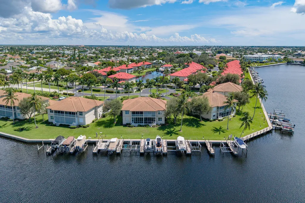 214 Waterway Marco Island FL 34145