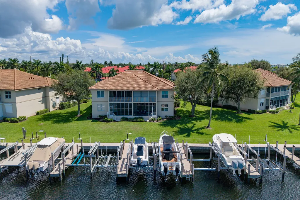 214 Waterway Marco Island FL 34145