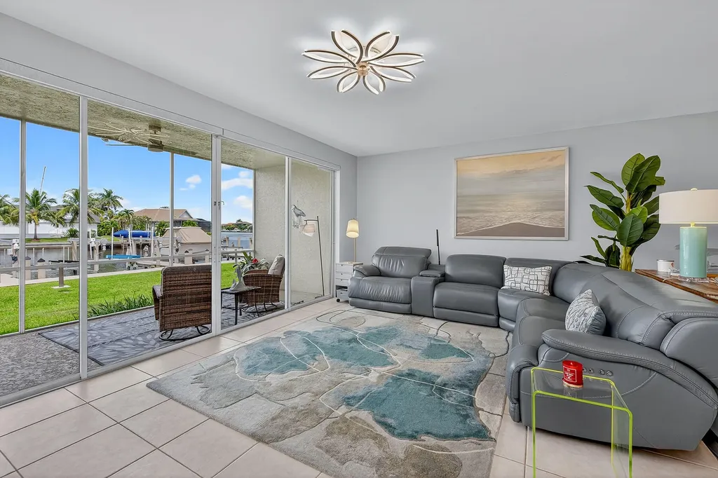 214 Waterway Marco Island FL 34145