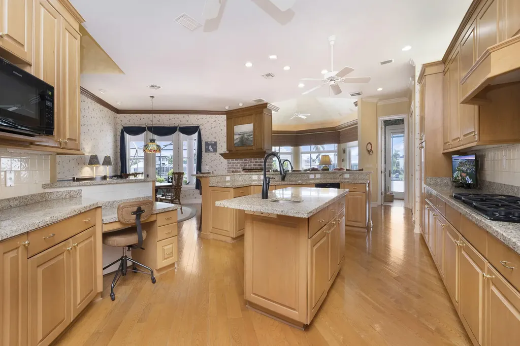 1291 Laurel Court Marco Island FL 34145