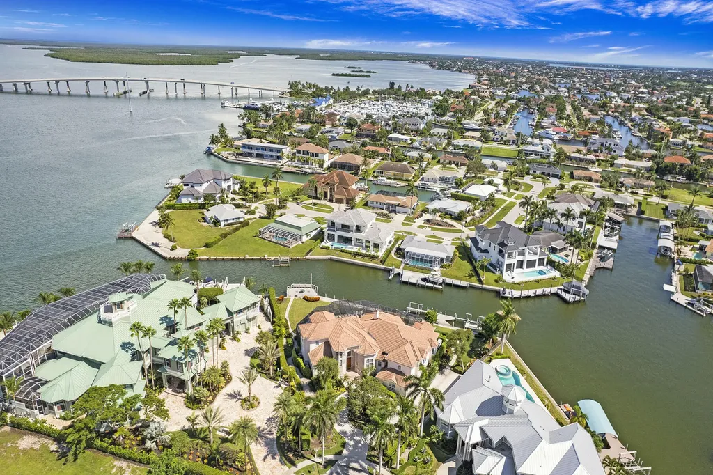 1291 Laurel Court Marco Island FL 34145