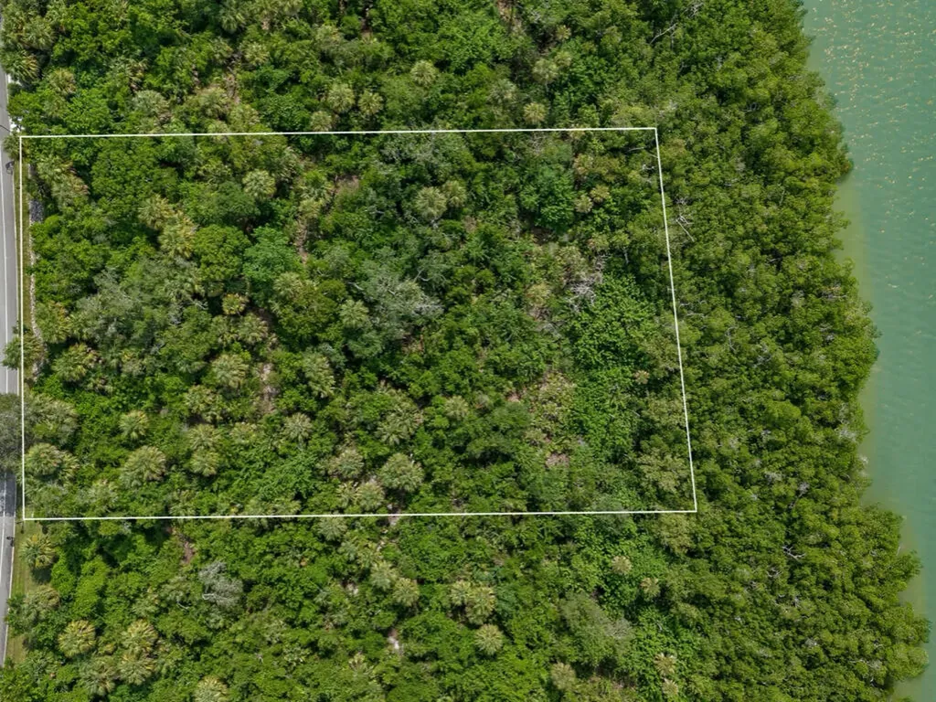 1097 Blue Hill Creek Drive Marco Island FL 34145