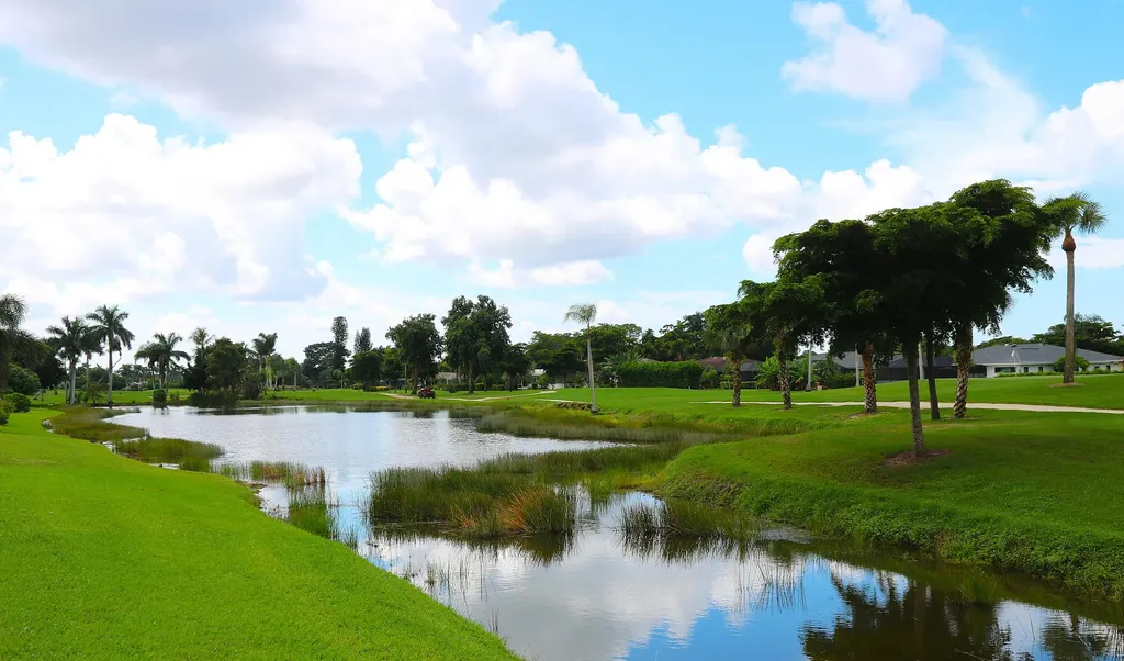 178 Torrey Pines Naples FL 34113