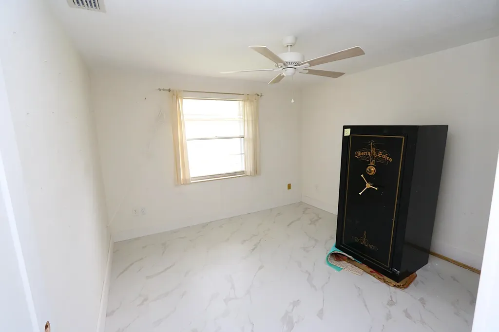 178 Torrey Pines Naples FL 34113