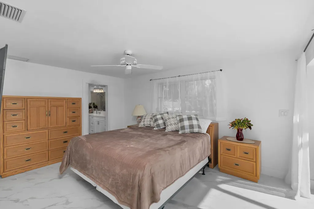 178 Torrey Pines Naples FL 34113