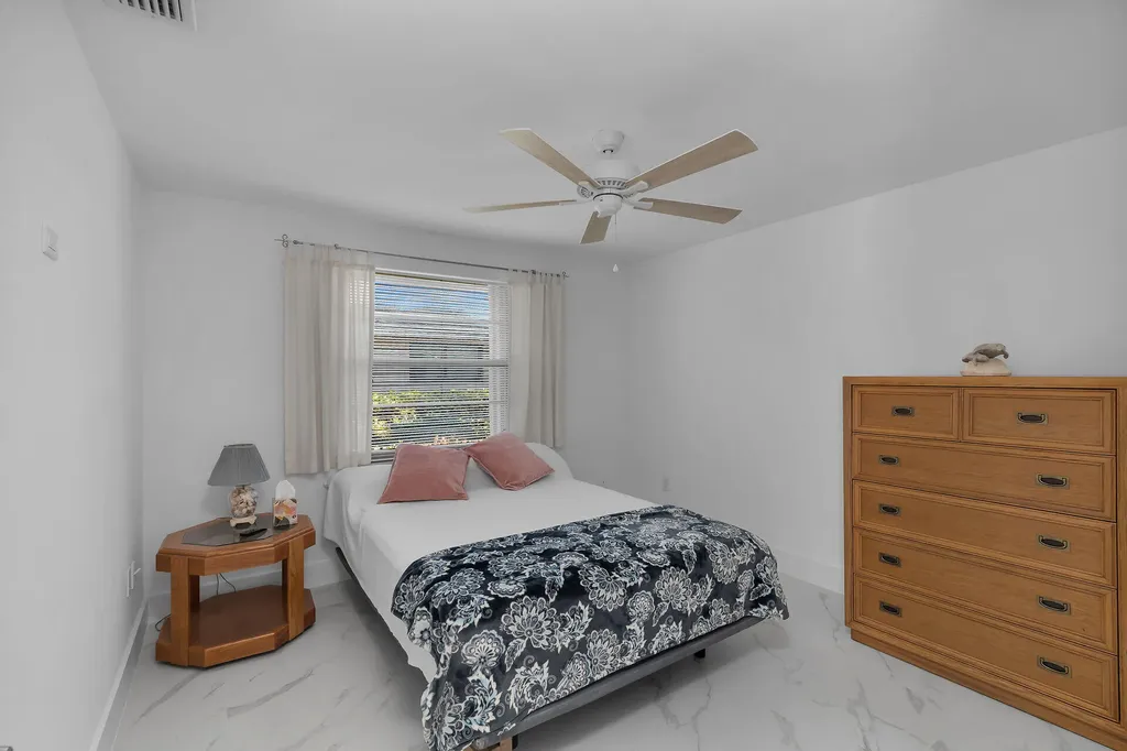 178 Torrey Pines Naples FL 34113