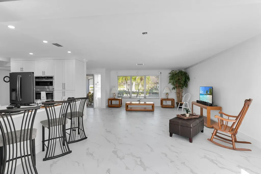 178 Torrey Pines Naples FL 34113