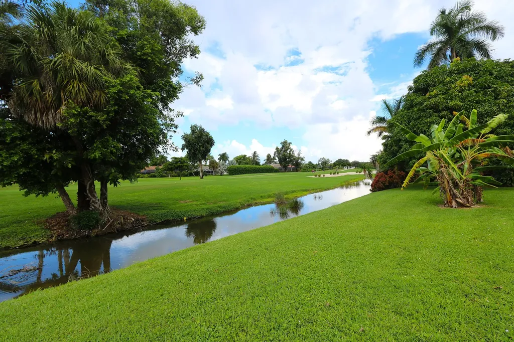 178 Torrey Pines Naples FL 34113