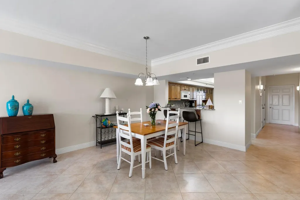 907 Panama Court Marco Island FL 34145