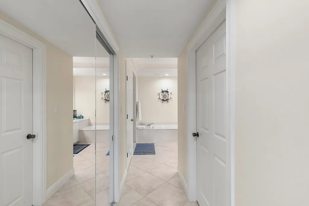 907 Panama Court Marco Island FL 34145