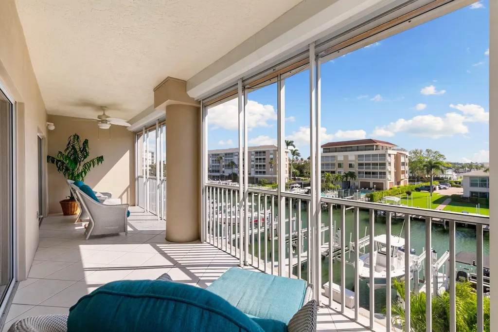 907 Panama Court Marco Island FL 34145