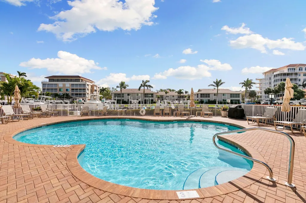 907 Panama Court Marco Island FL 34145