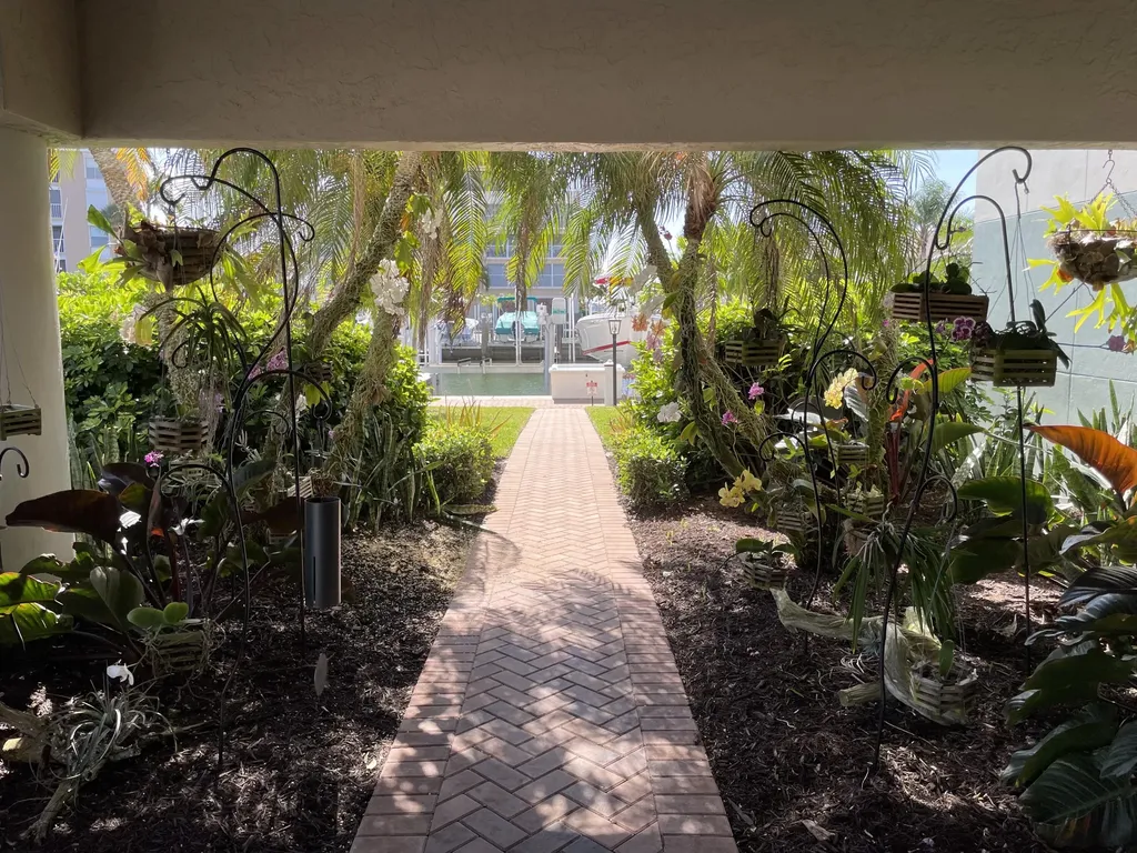 907 Panama Court Marco Island FL 34145