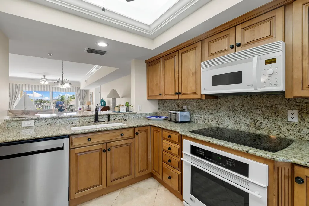 907 Panama Court Marco Island FL 34145