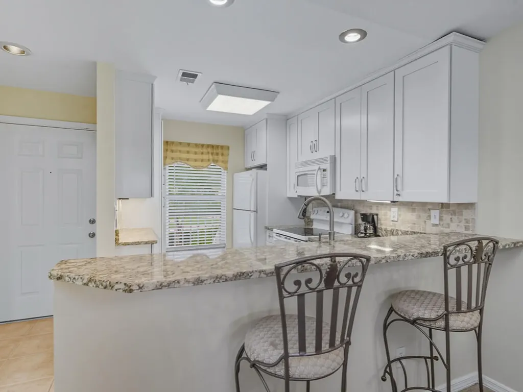 1385 Mainsail Drive Naples FL 34114