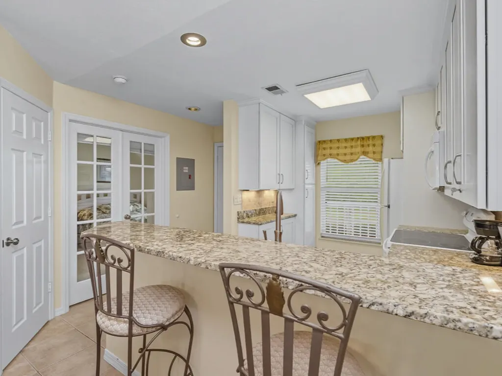 1385 Mainsail Drive Naples FL 34114