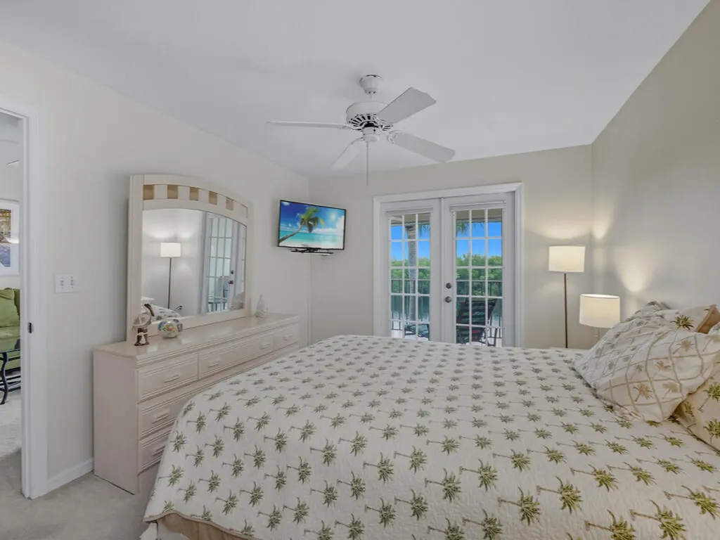 1385 Mainsail Drive Naples FL 34114