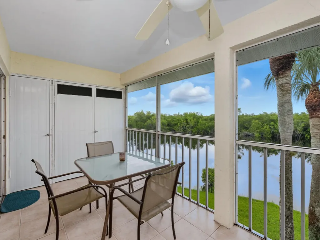 1385 Mainsail Drive Naples FL 34114