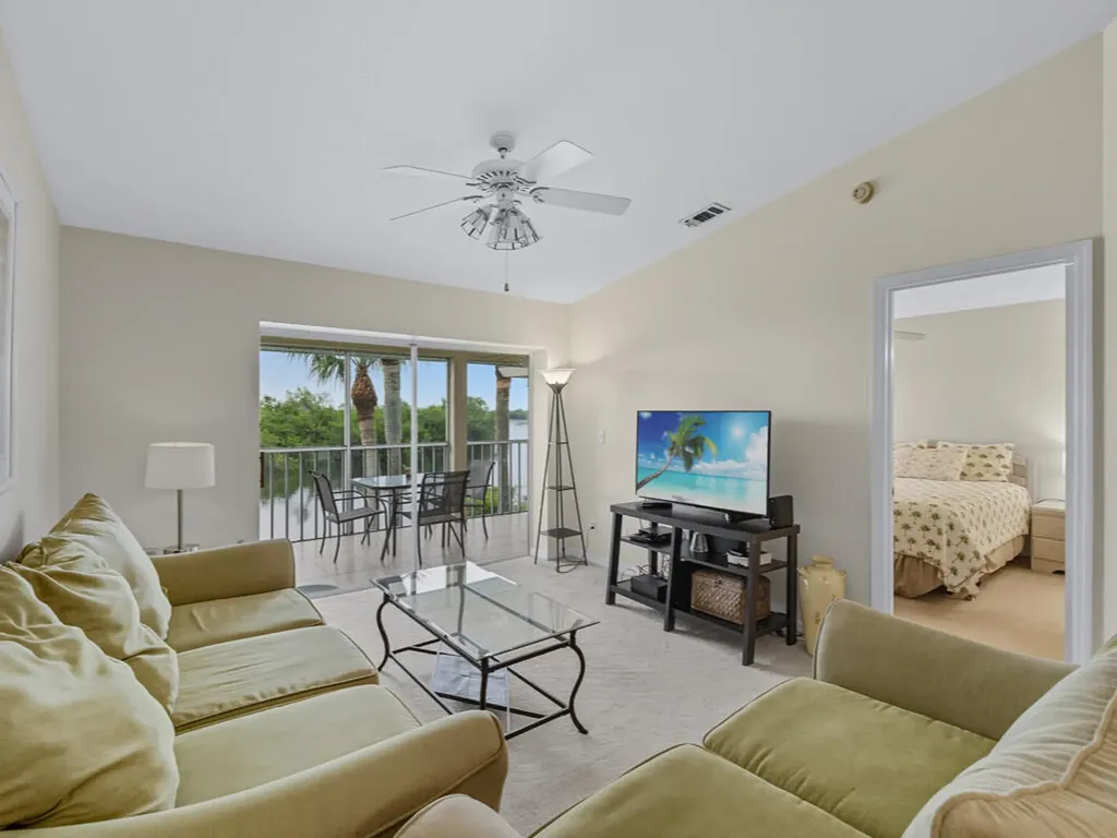 1385 Mainsail Drive Naples FL 34114