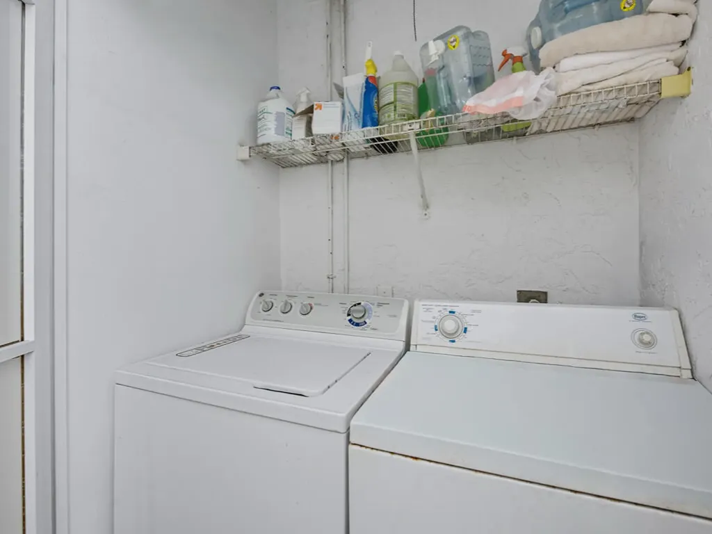 1385 Mainsail Drive Naples FL 34114