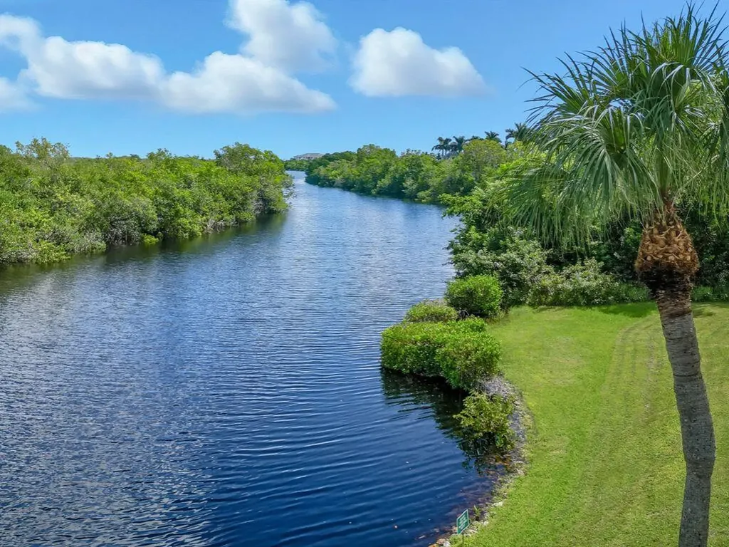 1385 Mainsail Drive Naples FL 34114