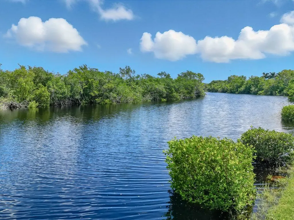 1385 Mainsail Drive Naples FL 34114