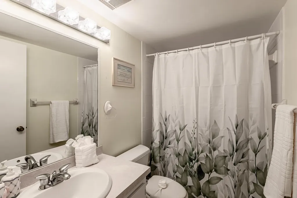 1708 Kings Lake Naples FL 34112