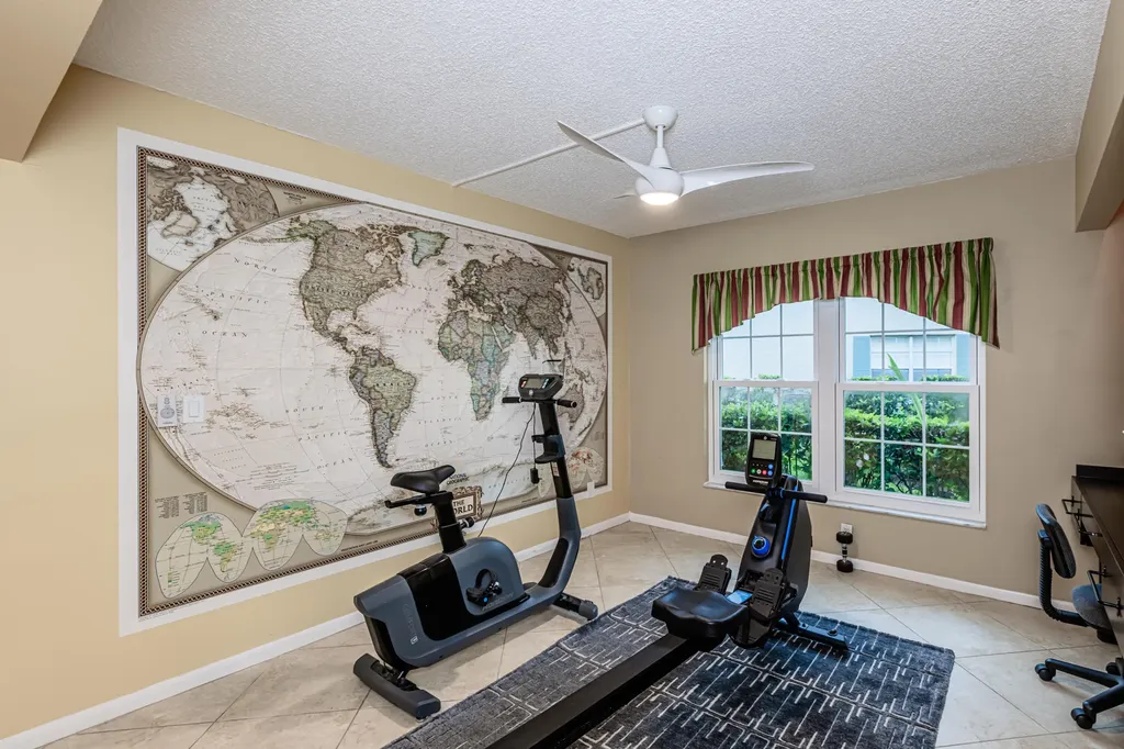 1708 Kings Lake Naples FL 34112