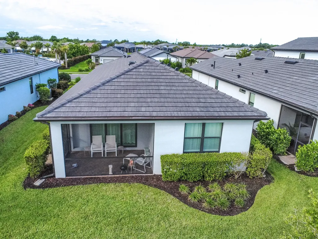 2244 Yellowfin Circle Naples FL 34114