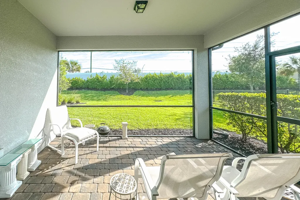 2244 Yellowfin Circle Naples FL 34114