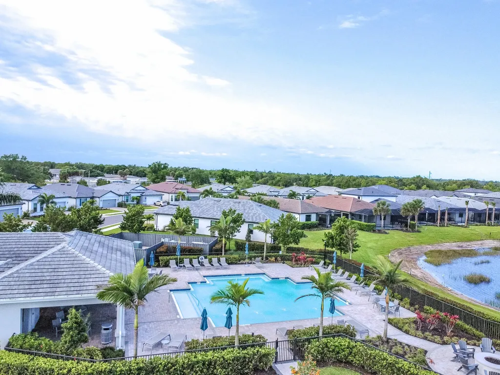 2244 Yellowfin Circle Naples FL 34114