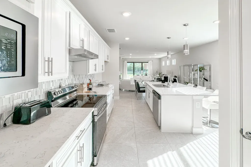 2244 Yellowfin Circle Naples FL 34114