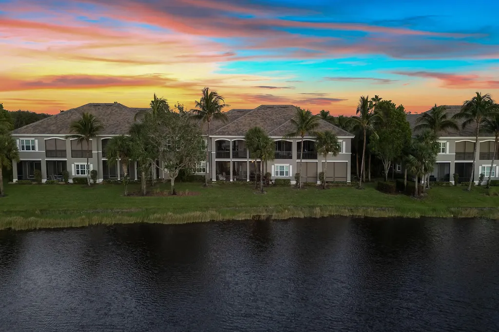 9229 Museo Circle Naples FL 34114