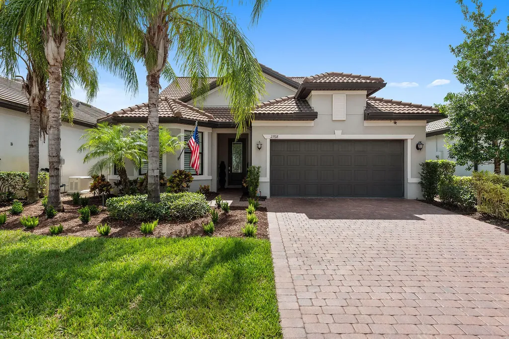 2768 Amaranda Court Naples FL 34114