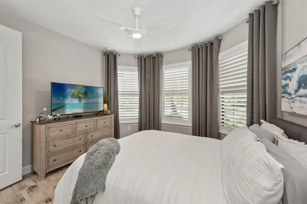 2768 Amaranda Court Naples FL 34114