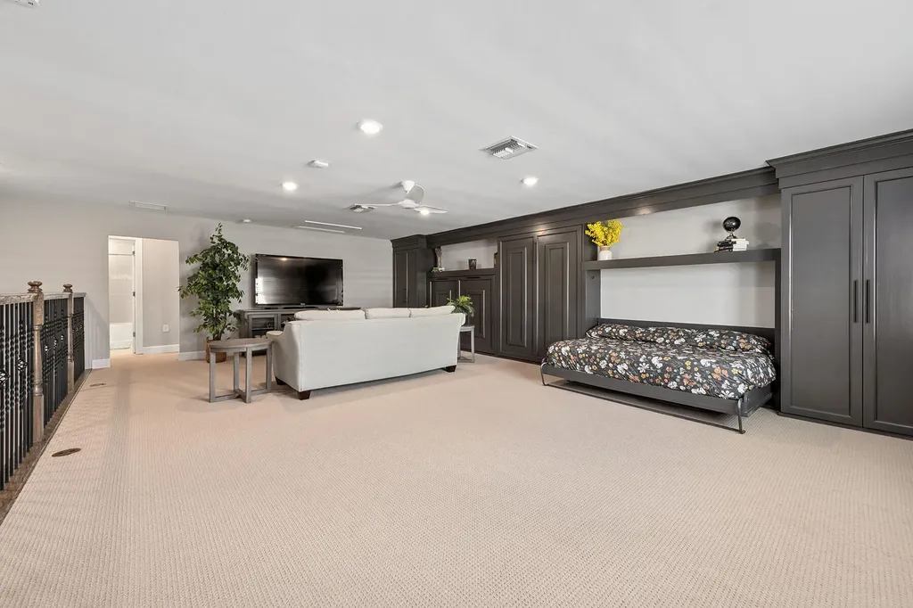 2768 Amaranda Court Naples FL 34114