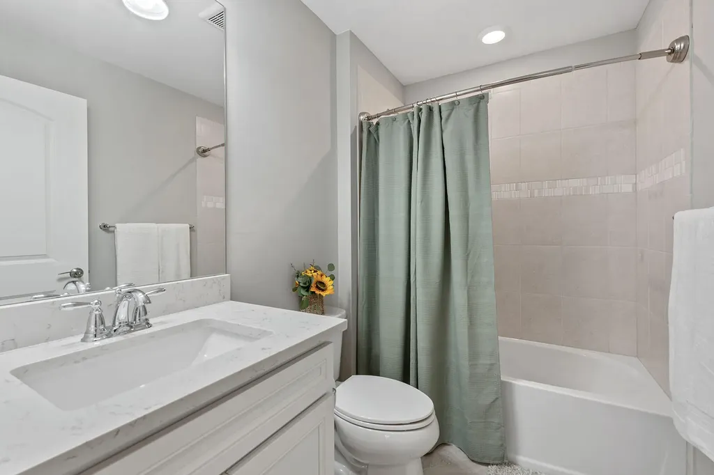 2768 Amaranda Court Naples FL 34114