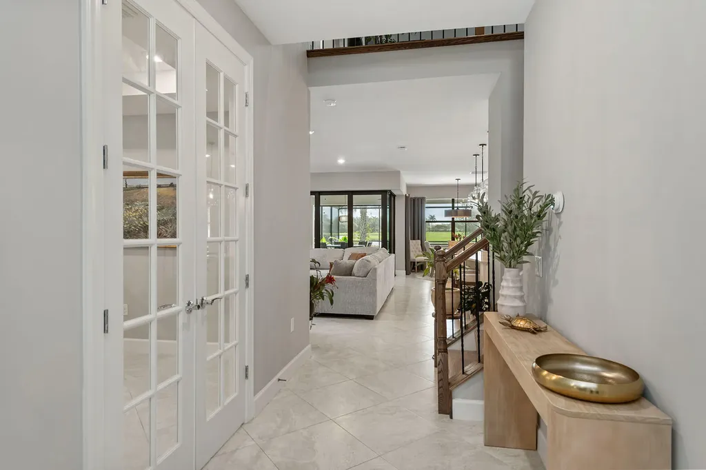 2768 Amaranda Court Naples FL 34114