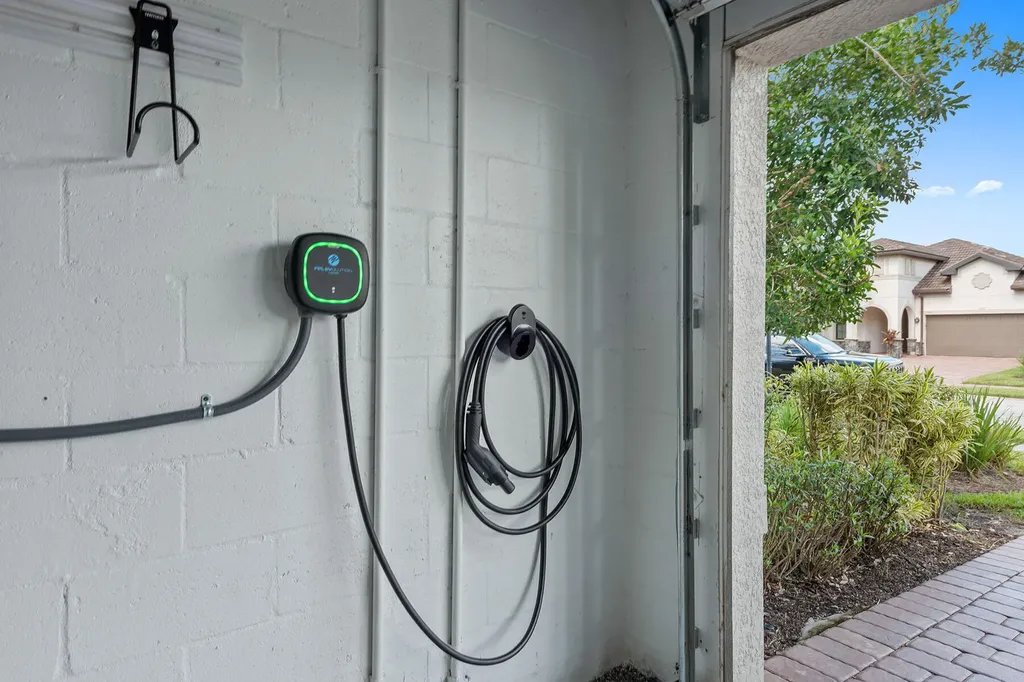 2768 Amaranda Court Naples FL 34114